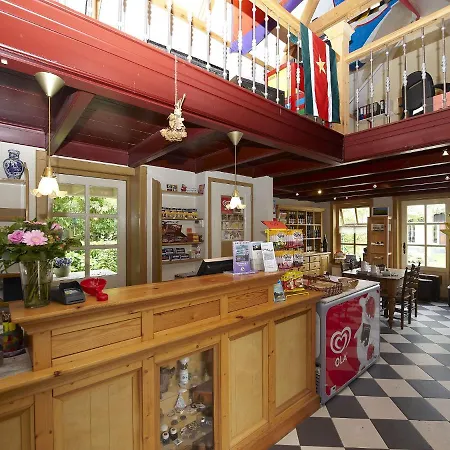 Comfy Chalet With Dishwasher, Near The Wadden Sea Hippolytushoef