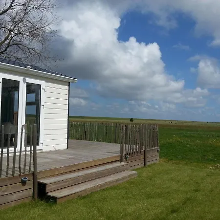 Comfy Chalet With Dishwasher, Near The Wadden Sea